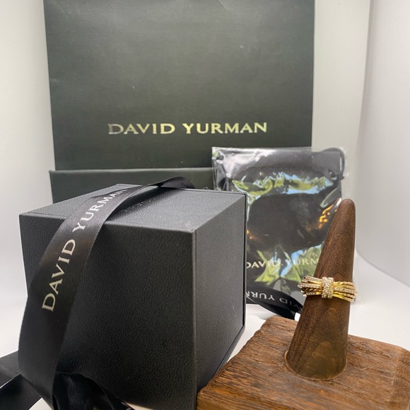 David yurman ring Angelika Linear Ring with Diamonds and Gold - Picture 6 of 17